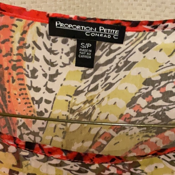 Play inches 28 inches in 24 inches - Picture 3 of 4